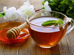 ماسک خاک رس زرد عسل و چای سبز Aichun Beauty
